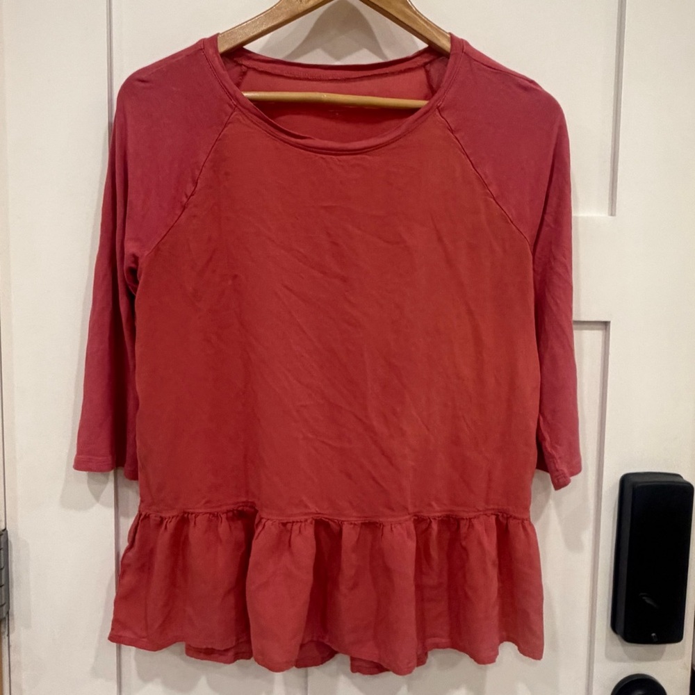 ✅ Loft medium salmon pink coral peplum Top flutter ruffle 3/4 sleeve boatneck